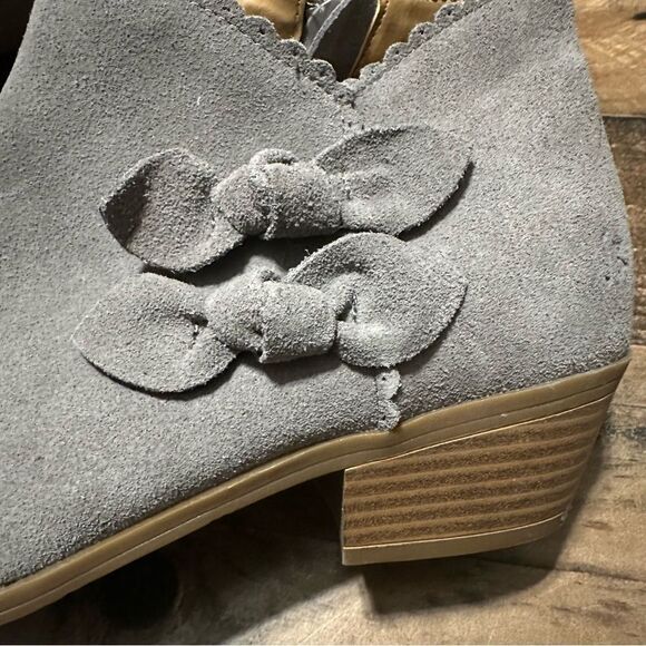 Jack Rogers Kali Suede Bow Booties - Picture 4 of 6